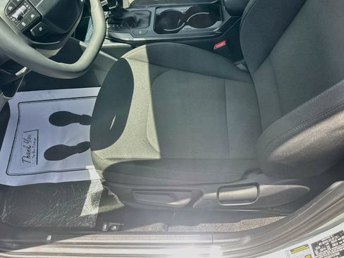 New 2026 Kia K4 FWD image 18