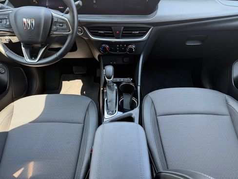 Used 2024 Buick Encore GX Preferred FWD image 18