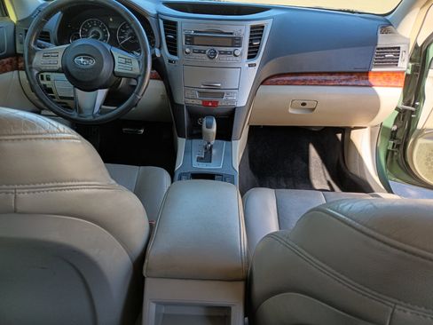 Used 2010 Subaru Outback 2.5i Limited image 13