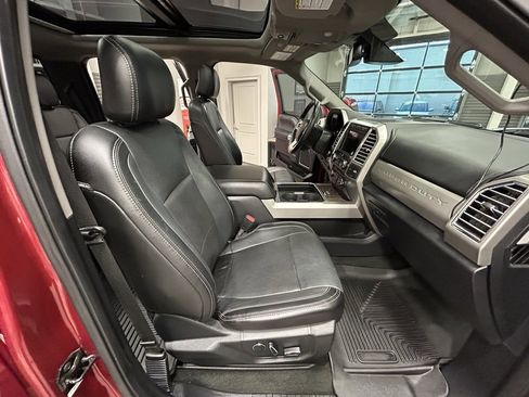 Used 2017 Ford F250 Lariat w/ Lariat Ultimate Package image 40