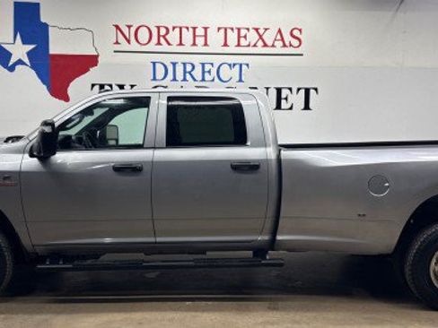 Used 2024 RAM 3500 Tradesman w/ Chrome Appearance Group AWD/4WD image 11