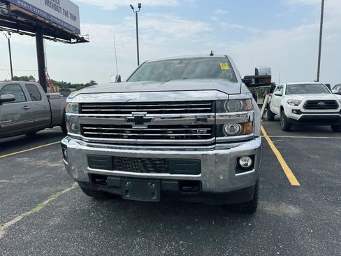 Used 2016 Chevrolet Silverado 2500 LTZ w/ Duramax Plus Package AWD/4WD image 4