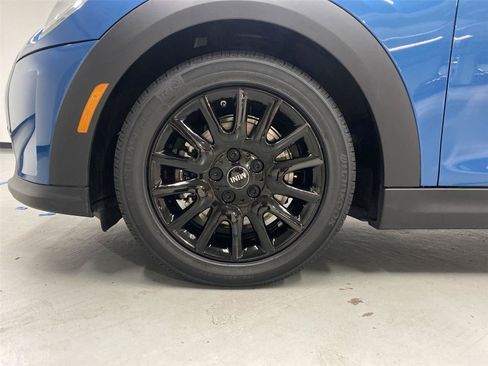Certified 2024 MINI Cooper 2-Door Hardtop FWD image 23