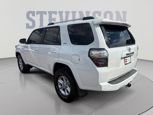 Certified 2019 Toyota 4Runner SR5 Premium AWD/4WD image 3
