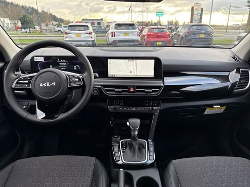 New 2026 Kia Seltos S image 12