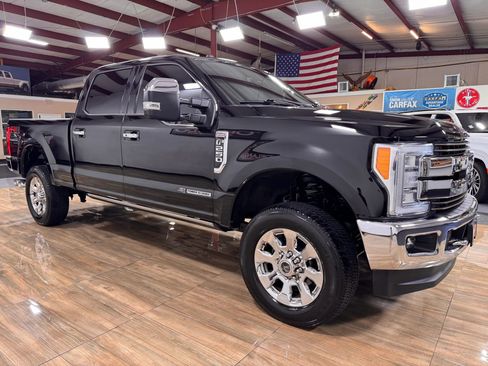 Used 2018 Ford F250 King Ranch w/ King Ranch Ultimate Package image 3