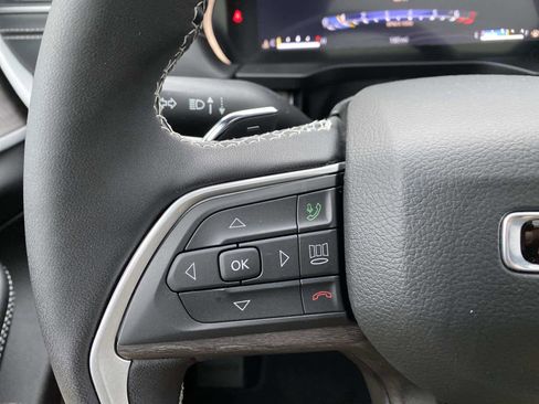 New 2025 Jeep Grand Cherokee Limited w/ Black Appearance Package image 14