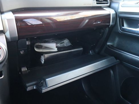 Used 2015 Toyota 4Runner Limited image 39