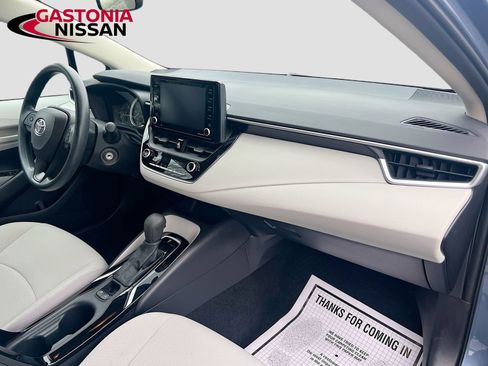 Used 2022 Toyota Corolla LE image 35