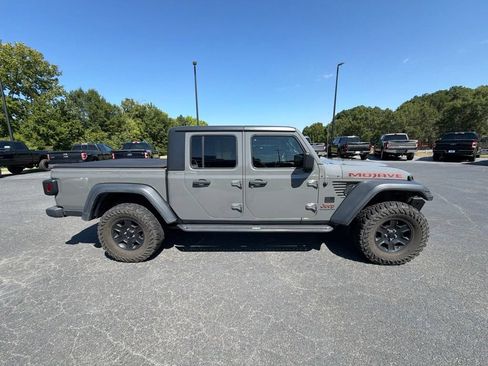 Used 2021 Jeep Gladiator Mojave AWD/4WD image 12