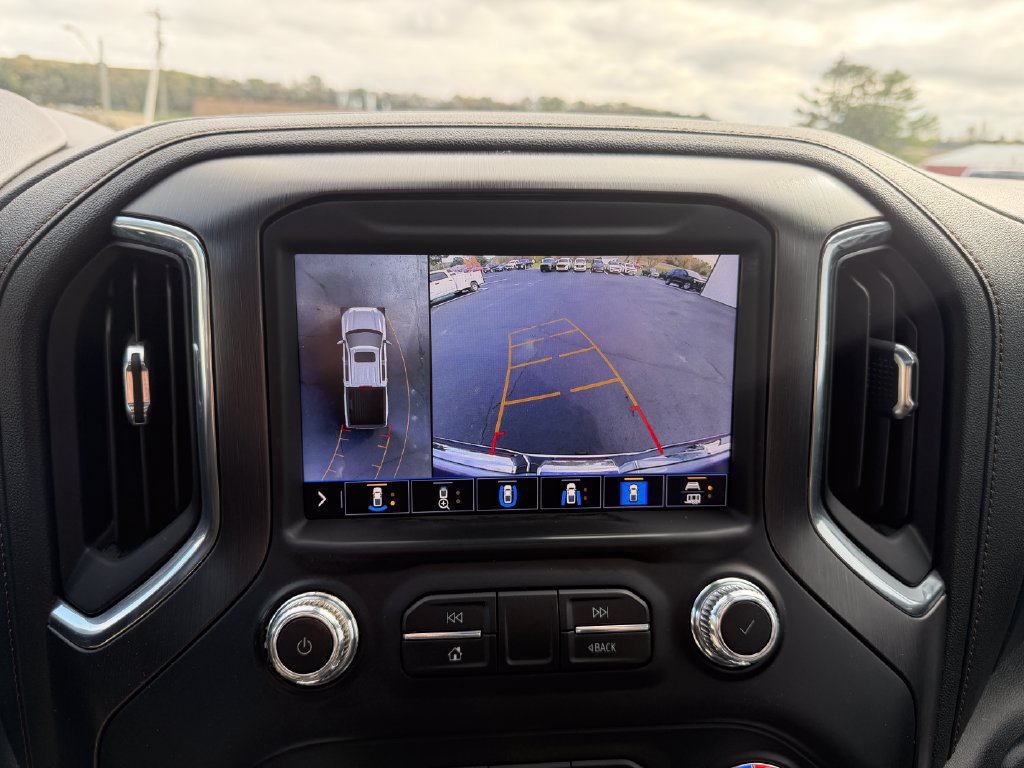 Used 2020 GMC Sierra 1500 AT4 w/ Off-Road Performance Package AWD/4WD image 31