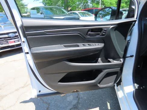 Used 2023 Honda Odyssey Sport image 17