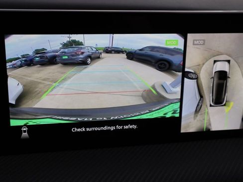 New 2025 Nissan Kicks SR FWD image 16