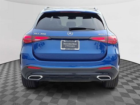 Certified 2025 Mercedes-Benz GLC 300 4MATIC image 5