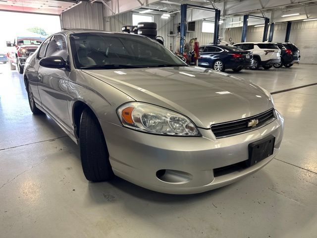 Used 2007 Chevrolet Monte Carlo LT FWD image 19