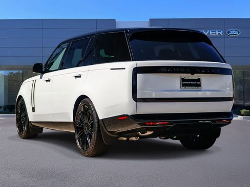 New 2026 Land Rover Range Rover Long Wheelbase SE image 6