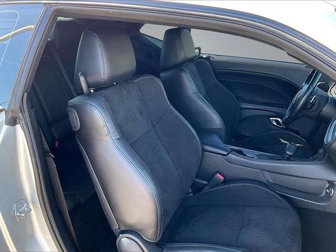 Used 2023 Dodge Challenger R/T w/ Plus Package image 7