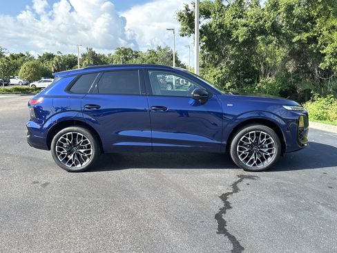 New 2026 Audi Q3 quattro 2.0T AWD/4WD image 3