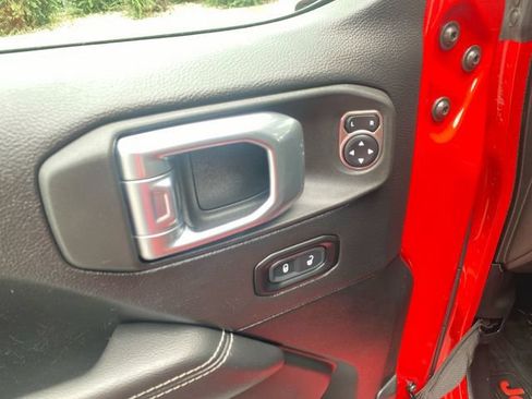 Used 2021 Jeep Wrangler Unlimited Sahara w/ Cold Weather Group AWD/4WD image 13