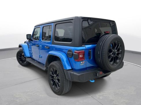 Used 2022 Jeep Wrangler Unlimited Sahara image 8