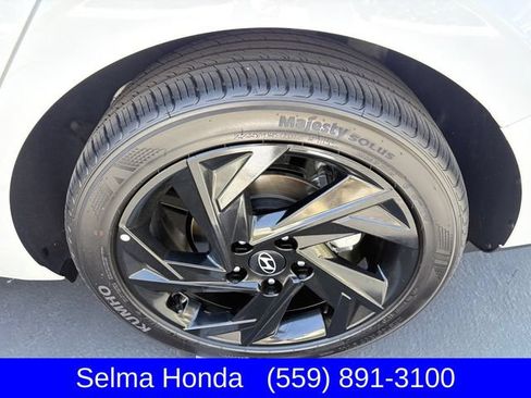 Used 2026 Hyundai Elantra Sport FWD image 13