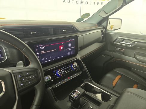 Certified 2023 GMC Sierra 1500 AT4 w/ Technology Package AWD/4WD image 24