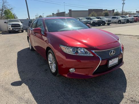 Used 2013 Lexus ES 350 w/ Luxury Pkg image 9