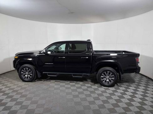 Used 2023 Toyota Tacoma Limited image 4