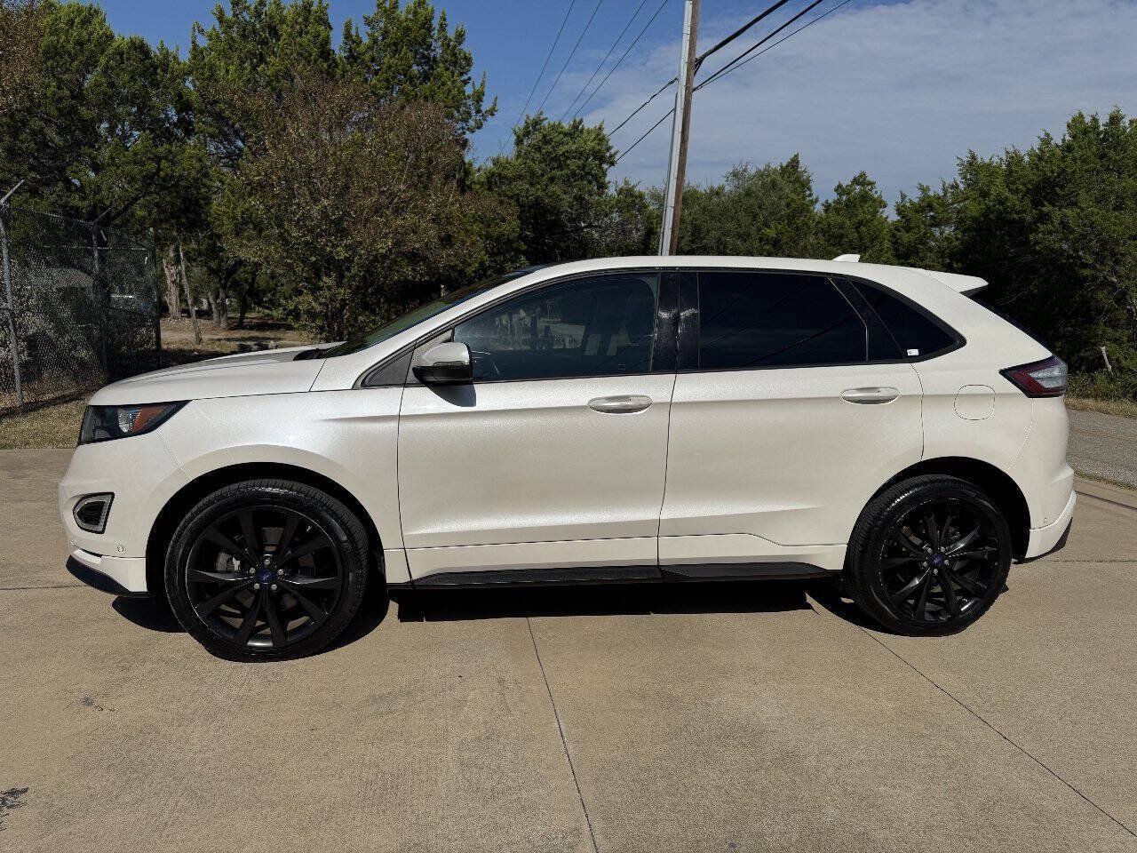 Used 2015 Ford Edge Sport w/ Equipment Group 401A AWD/4WD image 9