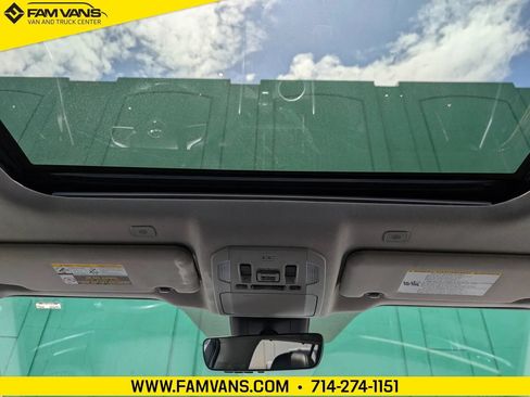 Used 2023 Toyota Highlander XLE FWD image 30
