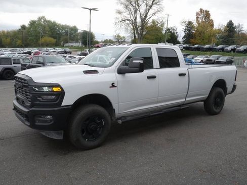 Used 2025 RAM 3500 Tradesman image 5