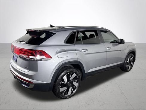 Used 2025 Volkswagen Atlas Cross Sport SE AWD/4WD image 8