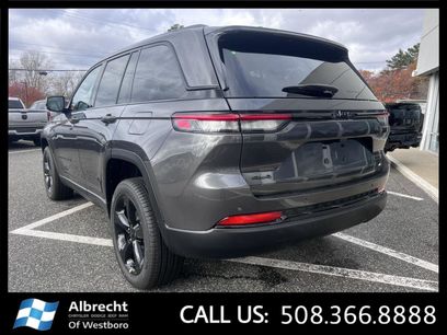 New 2025 Jeep Grand Cherokee Limited w/ Black Appearance Package