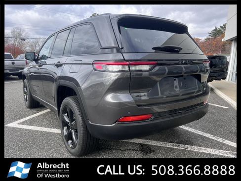 New 2025 Jeep Grand Cherokee Limited w/ Black Appearance Package image 3