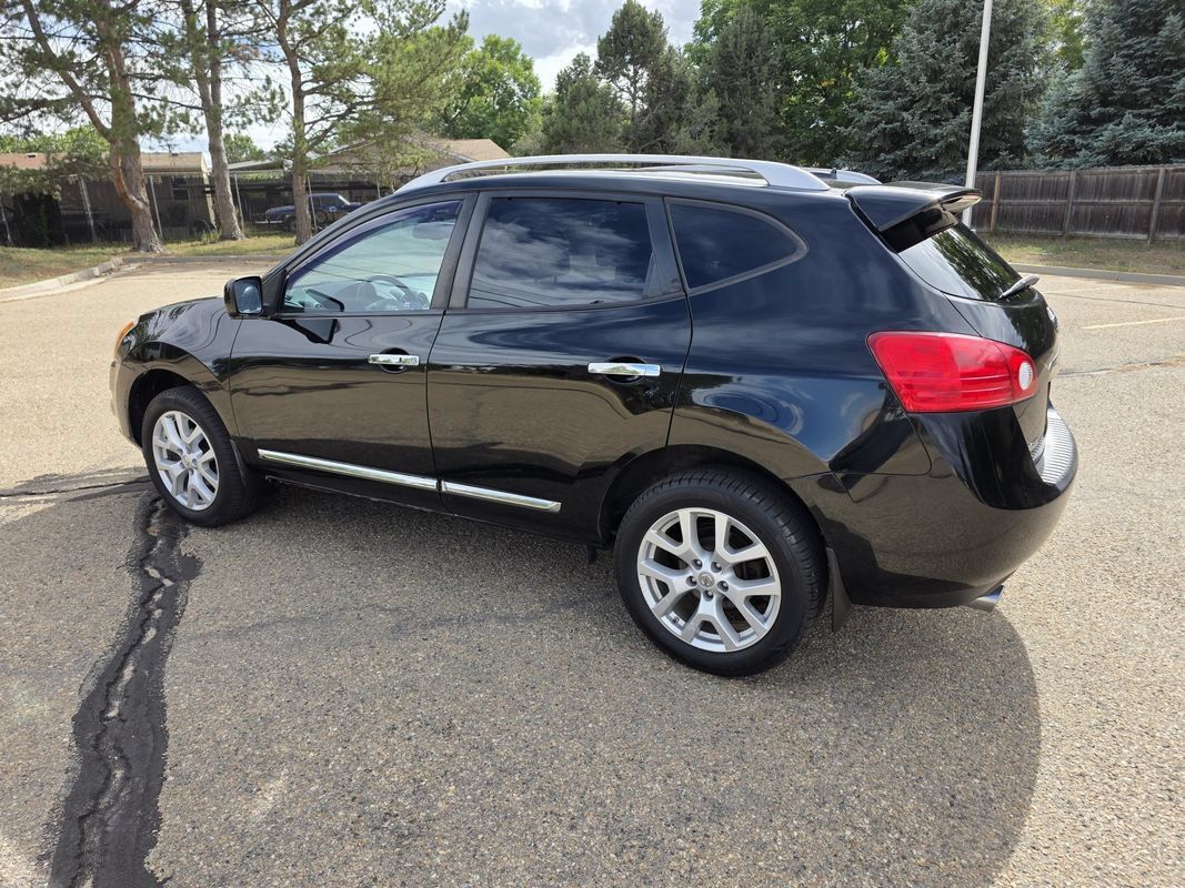 Used 2013 Nissan Rogue SL AWD/4WD image 3