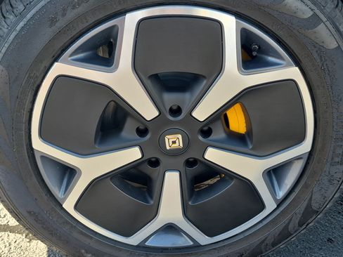 Used 2024 Rivian R1S Adventure AWD/4WD image 13