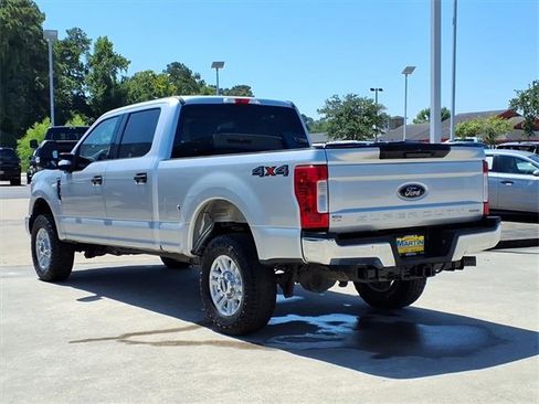 Used 2018 Ford F250 XLT image 11