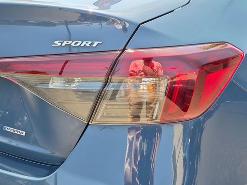 Used 2025 Honda Civic Sport image 11