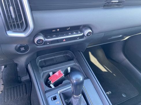 Used 2024 MAZDA CX-50 AWD 2.5 S w/ Preferred Package image 37