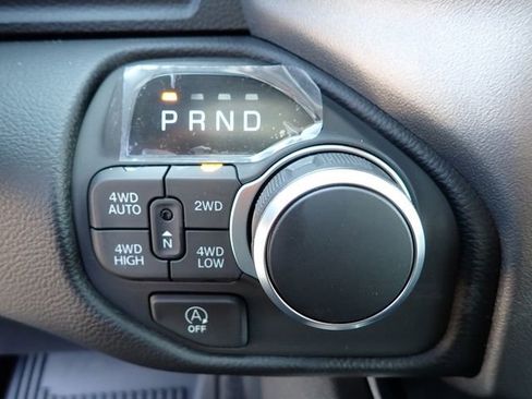 New 2026 RAM 1500 Big Horn AWD/4WD image 18