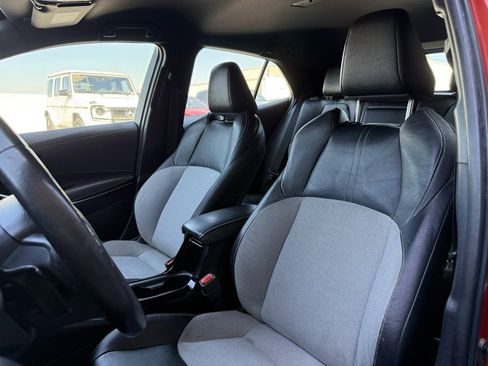 Used 2019 Toyota Corolla XSE image 12