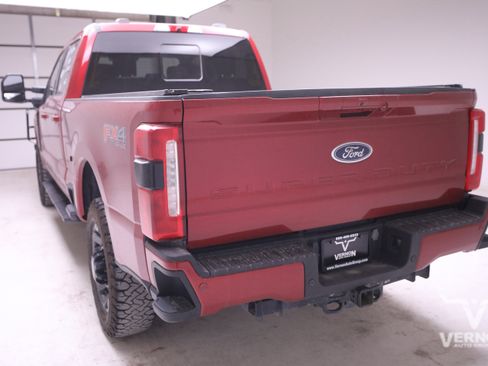 Used 2023 Ford F250 Lariat w/ Lariat Ultimate Package image 2