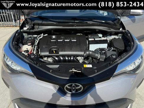 Used 2020 Toyota C-HR XLE FWD image 31