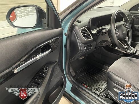 Used 2025 Kia Seltos S AWD/4WD image 11