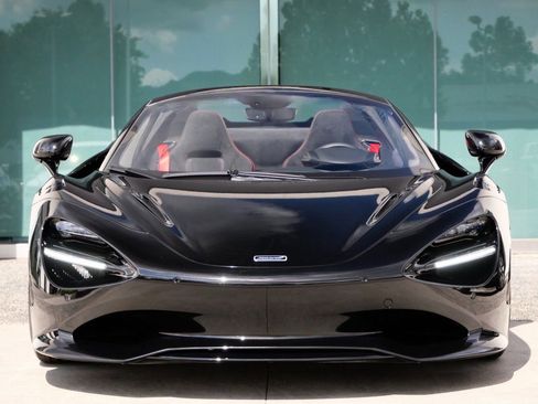 New 2025 McLaren 750S Spider image 2