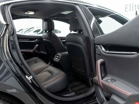 Used 2022 Maserati Ghibli Modena Q4 image 13