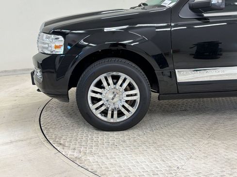 Used 2007 Lincoln Navigator 2WD image 25