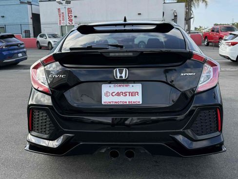 Used 2018 Honda Civic Sport image 9