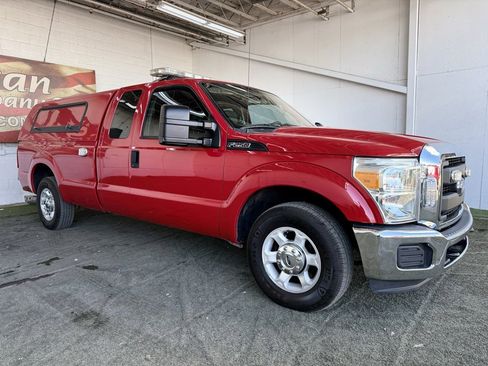 Used 2015 Ford F250 XL w/ XL Appearance Package image 6