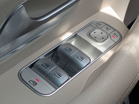 Certified 2023 Mercedes-Benz GLE 350 4MATIC image 11